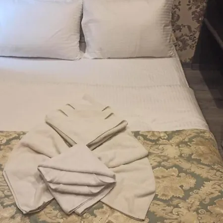 Grand Ganj Hotel